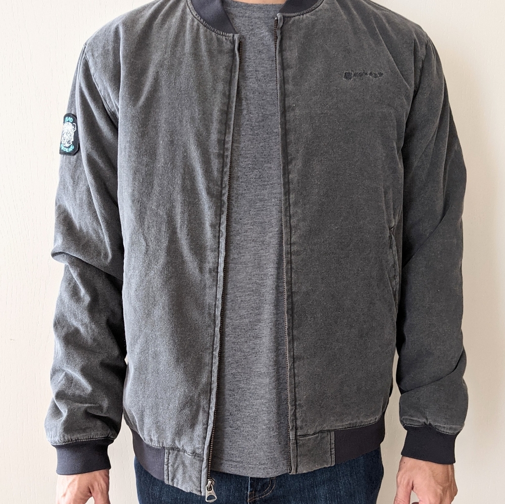 Quicksilver Bomber Jacket - Picture 2 of 6